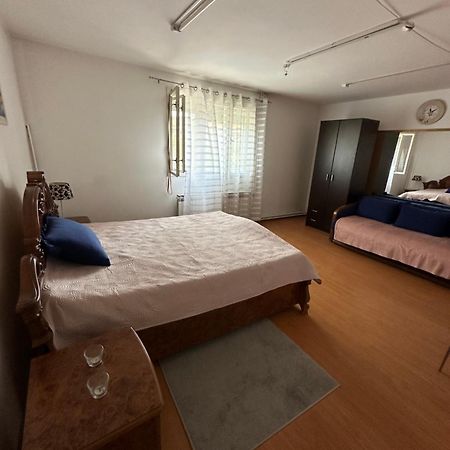 Day & Night Apartment Cuprija Luaran gambar