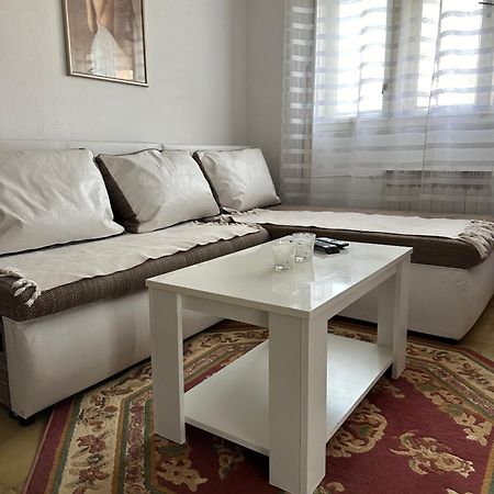 Day & Night Apartment Cuprija Luaran gambar
